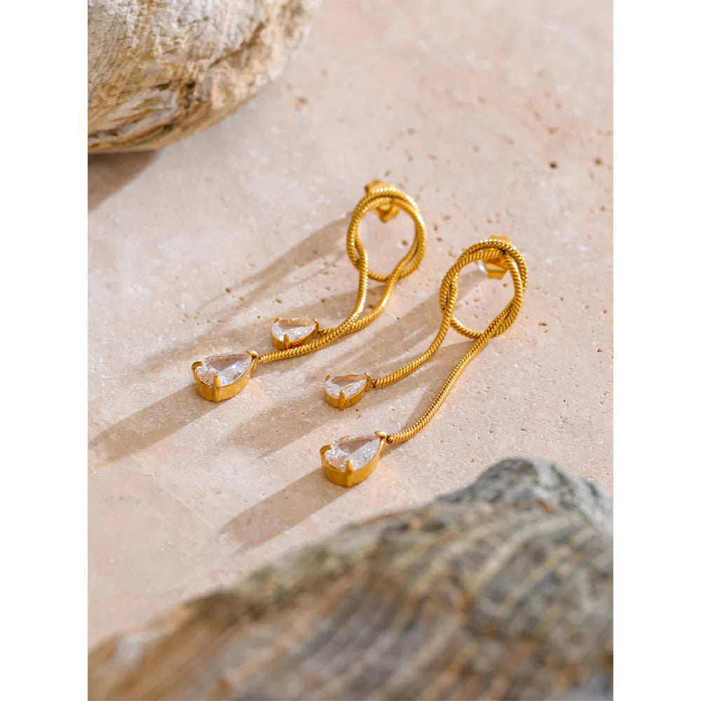 Veloria Earrings