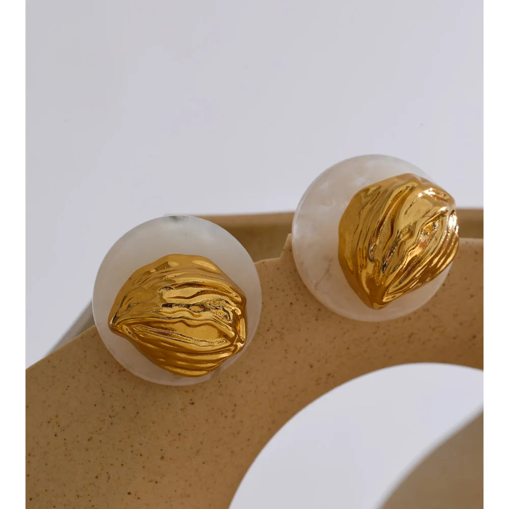 Finery earring